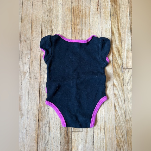 3/$12 Disney 0-3 Month Onesie - Picture 6 of 6